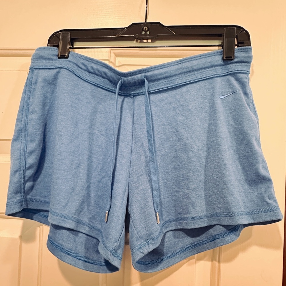 Nike Women Blue Athletic Short, size M, NWT